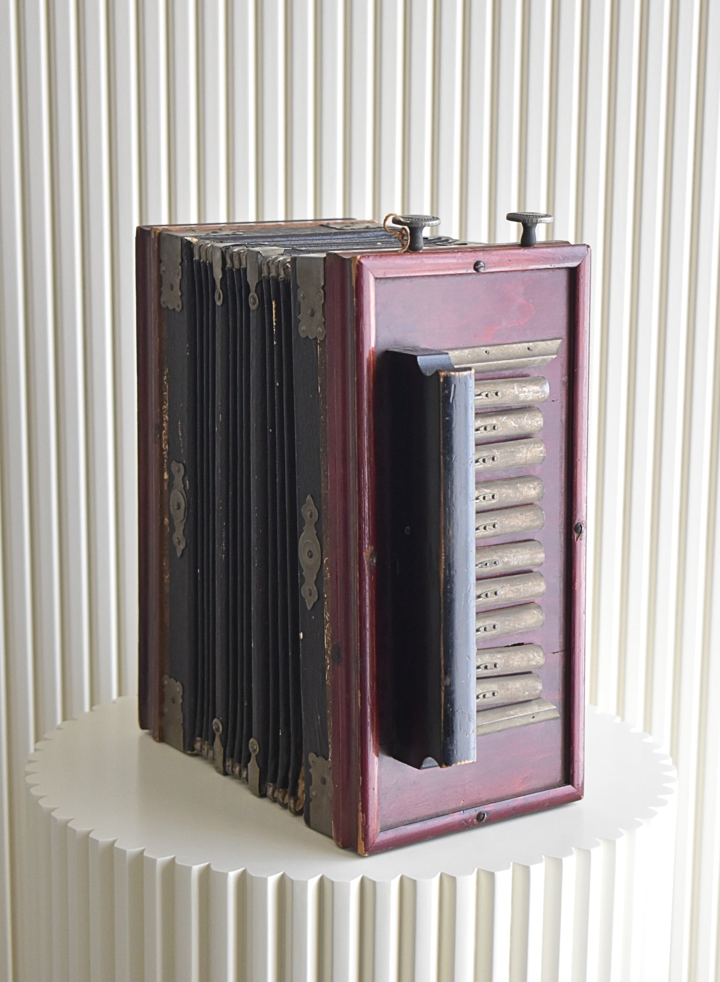Excelsior Fabrikmark Antique Accordion – 1890