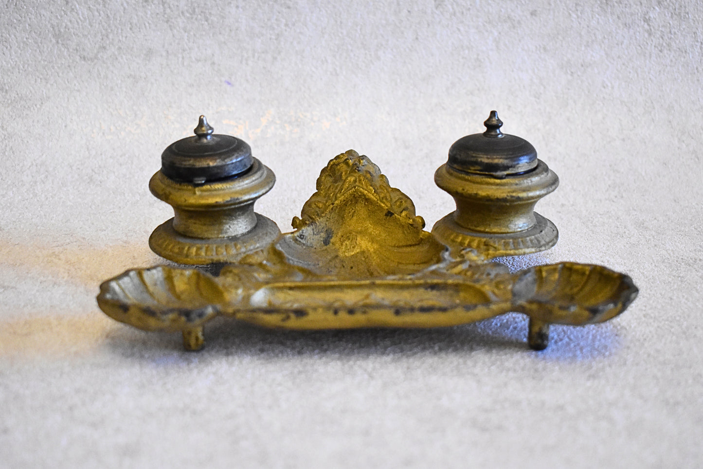 Antique French Gilt Double Inkwell with Shell Motif – Napoleon III Style
