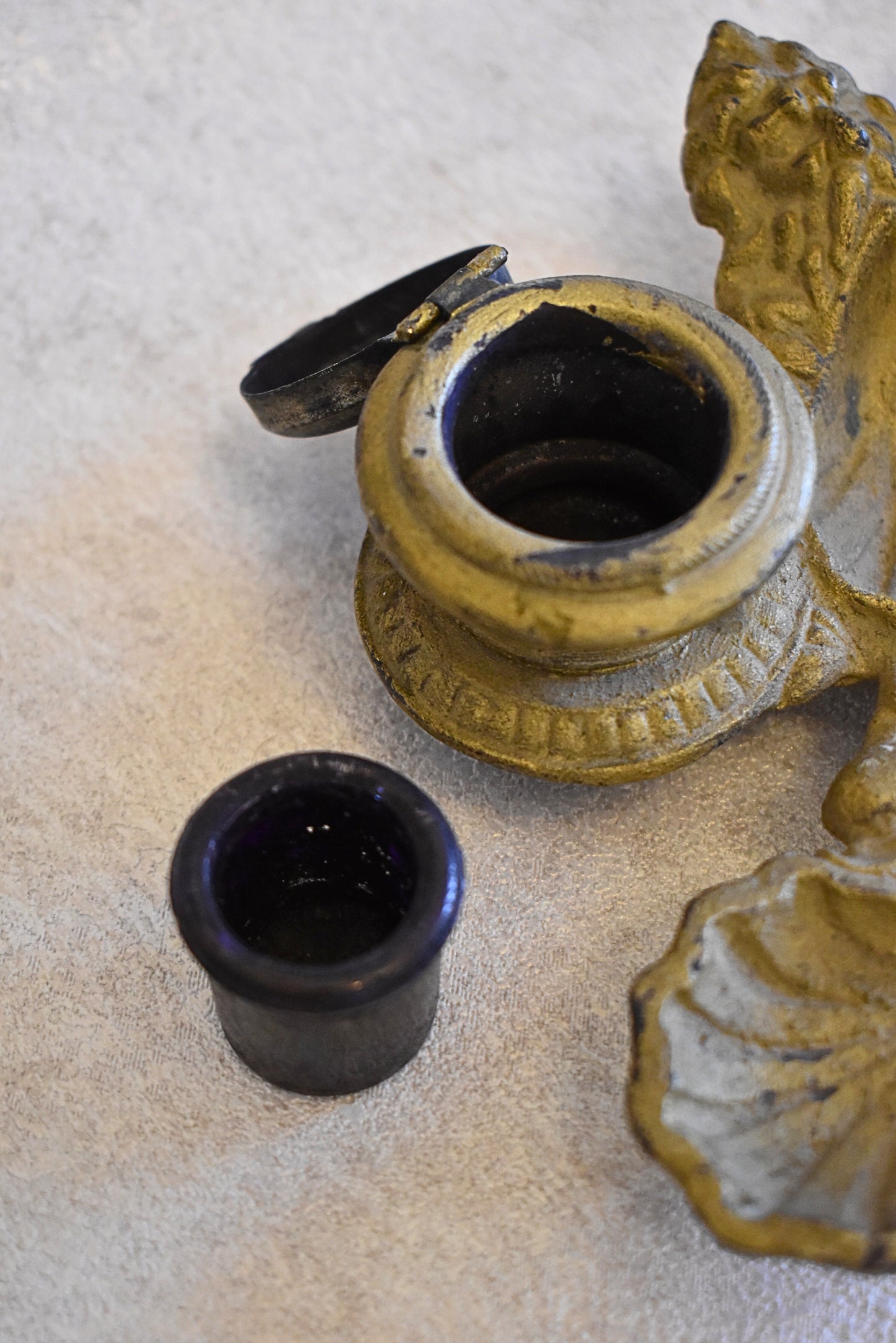Antique French Gilt Double Inkwell with Shell Motif – Napoleon III Style