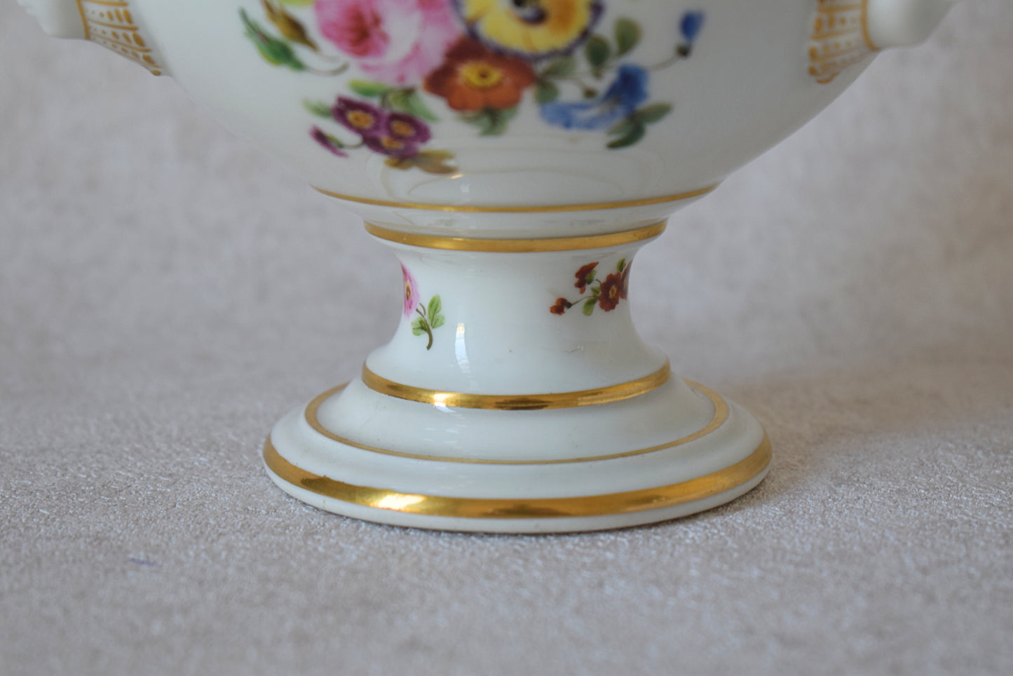 Antique Porcelaine de Paris Tureen, 1880-1900