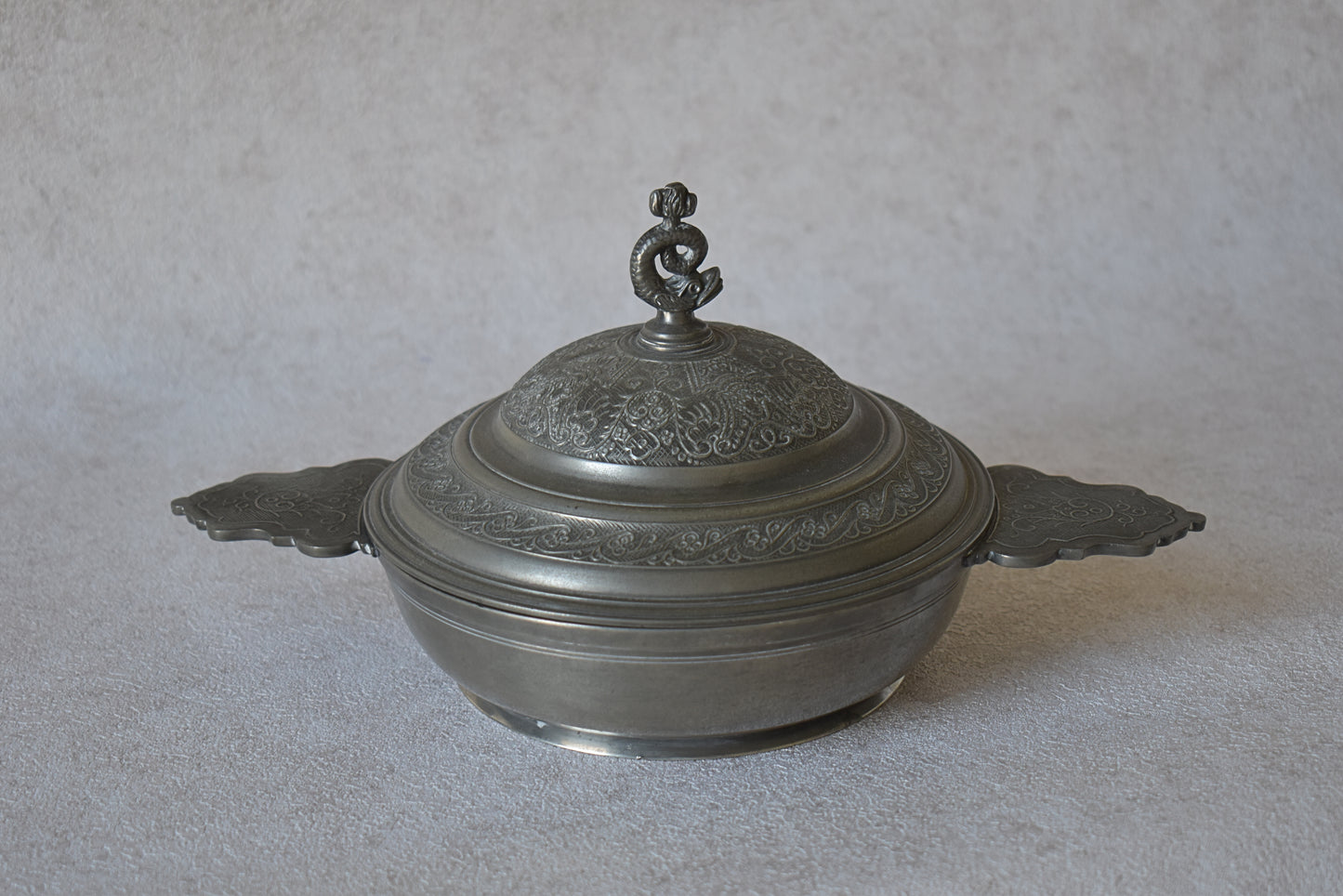 Vintage Pewter Bowl with Handle – Maison Rose (1960s)