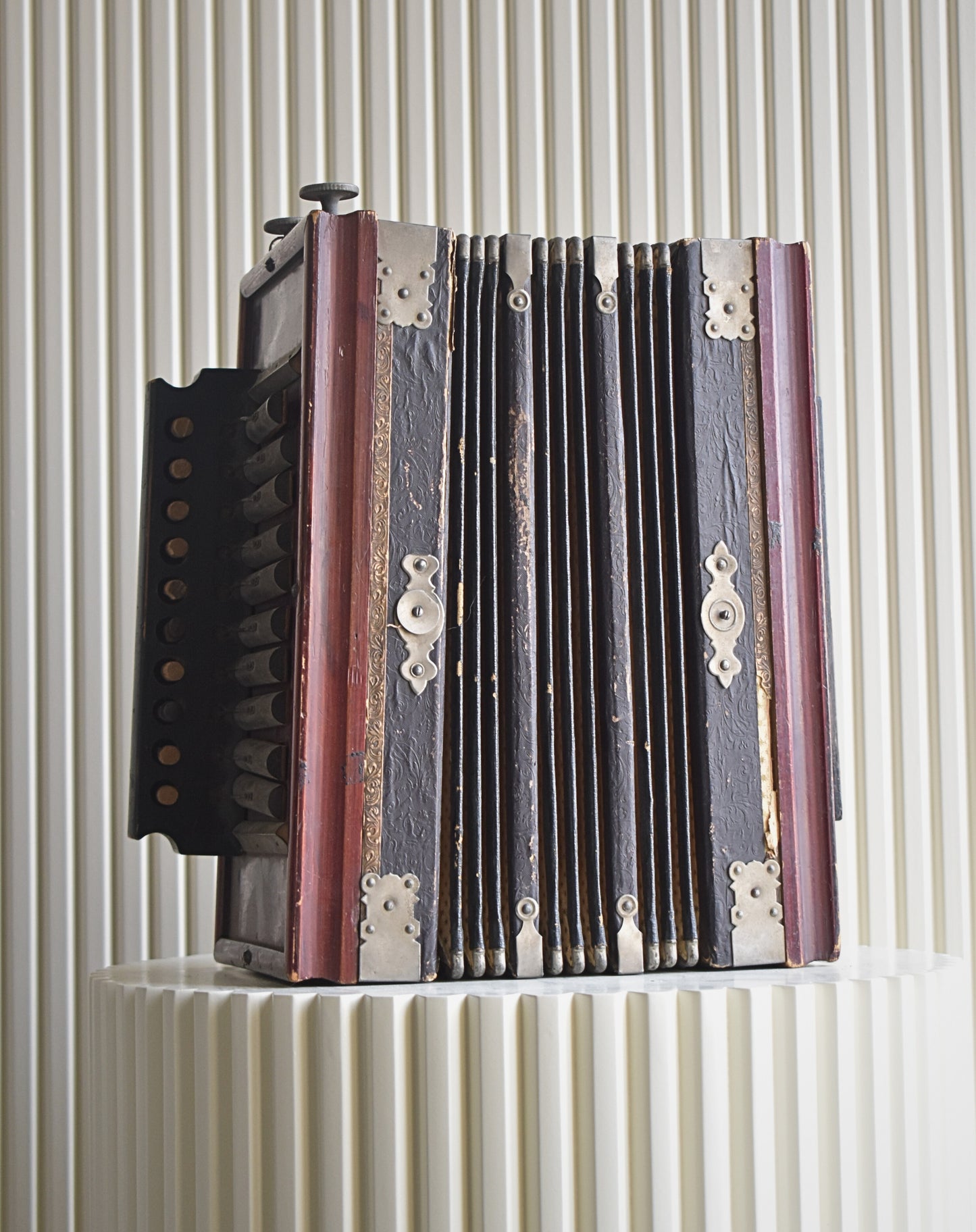 Excelsior Fabrikmark Antique Accordion – 1890