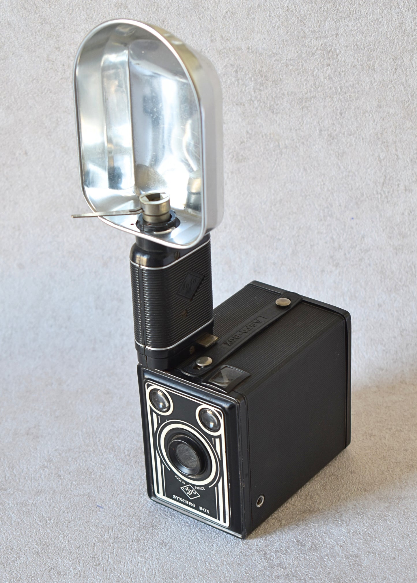 Classic 1950s Agfa Synchro Box Camera - Collector's Item