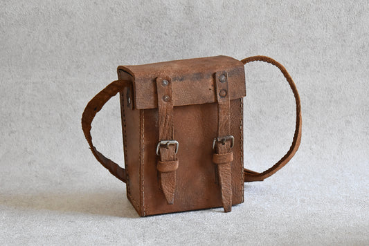 WWI British Military Brass Binoculars with Leather Case, 1917