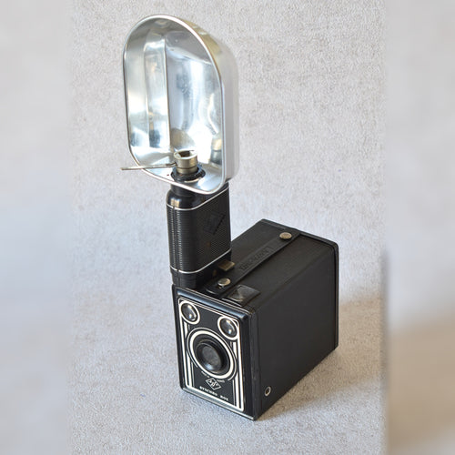 Classic 1950s Agfa Synchro Box Camera - Collector's Item