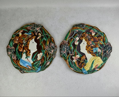 زوج من اللوحات الجدارية الخزفية بطراز الآرت نوفو