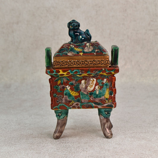 Japanese Meiji–Taishō Porcelain Incense Burner by Tsukimoto, c. 1890–1920