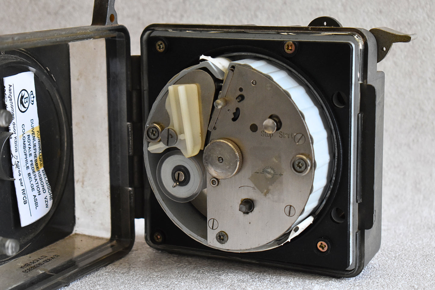 Vintage Pigeon Racing Timer 1950s–1970s