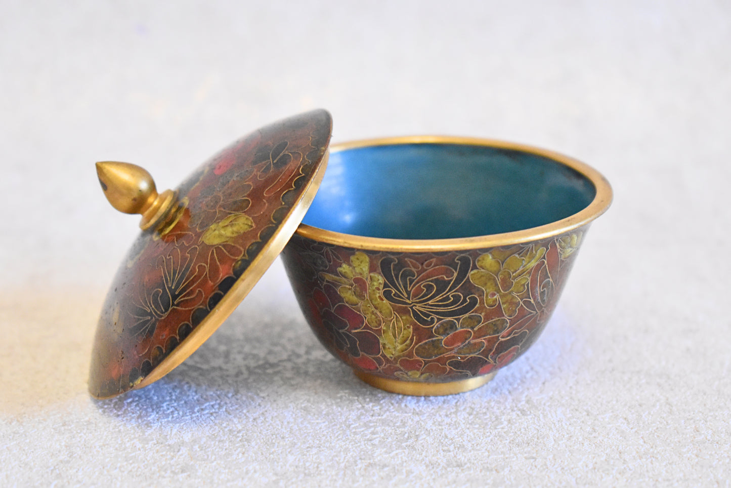 Vintage Chinese Cloisonné Powder Pot
