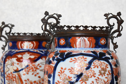 Pair of Japanese Imari Porcelain Vases Meiji Period (c. 1880–1910)