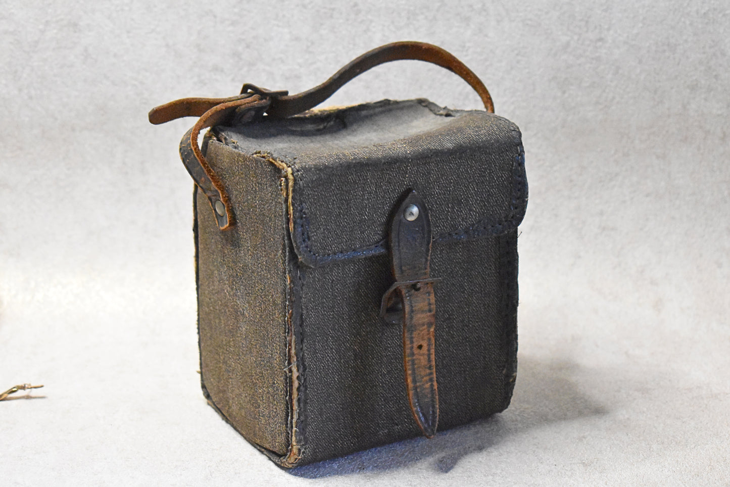 Zeiss Ikon Box-Tengor Camera with Original Case