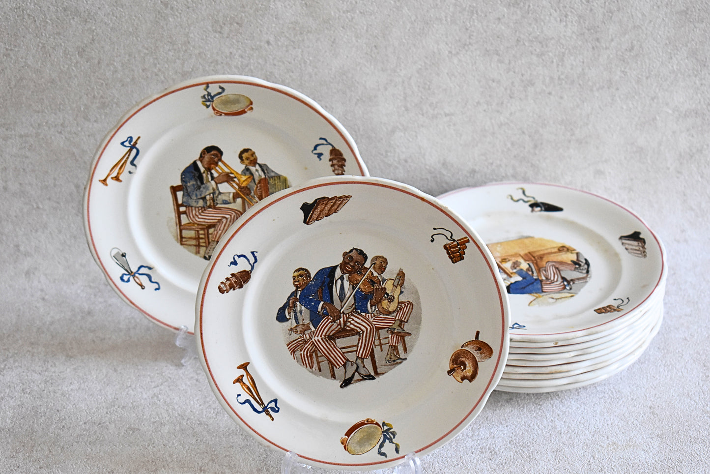 Vintage French Sarreguemines Digoin Jazz Plates – Set of 11 (Circa 1920s–30s)
