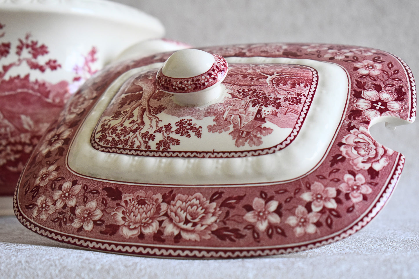 Villeroy & Boch 'Rusticana' Covered Tureen - France