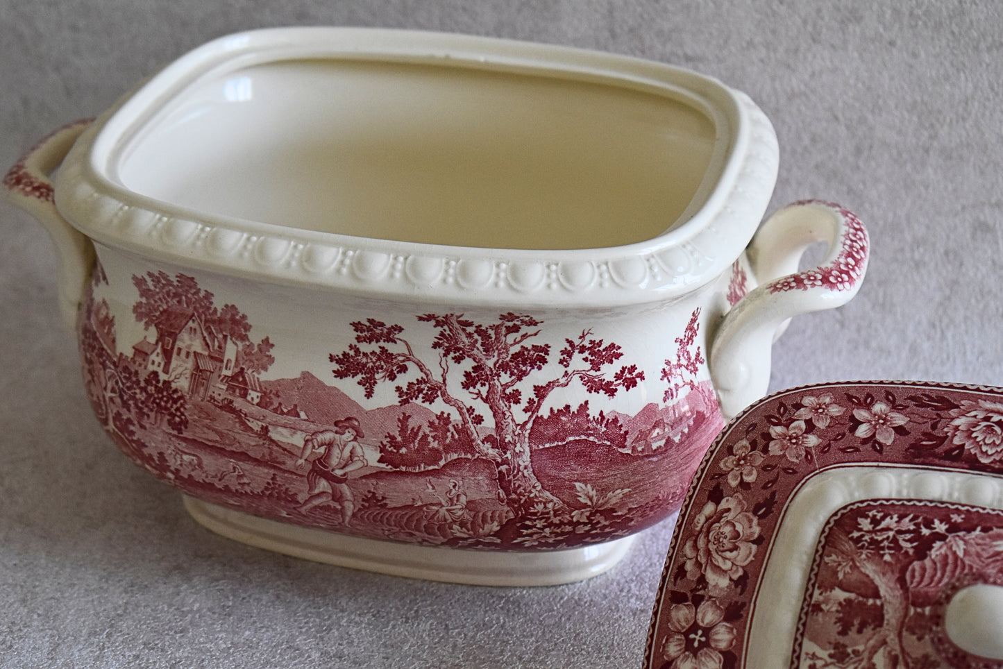 Villeroy & Boch 'Rusticana' Covered Tureen - France