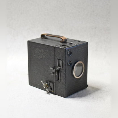 Zeiss Ikon Box-Tengor Camera with Original Case