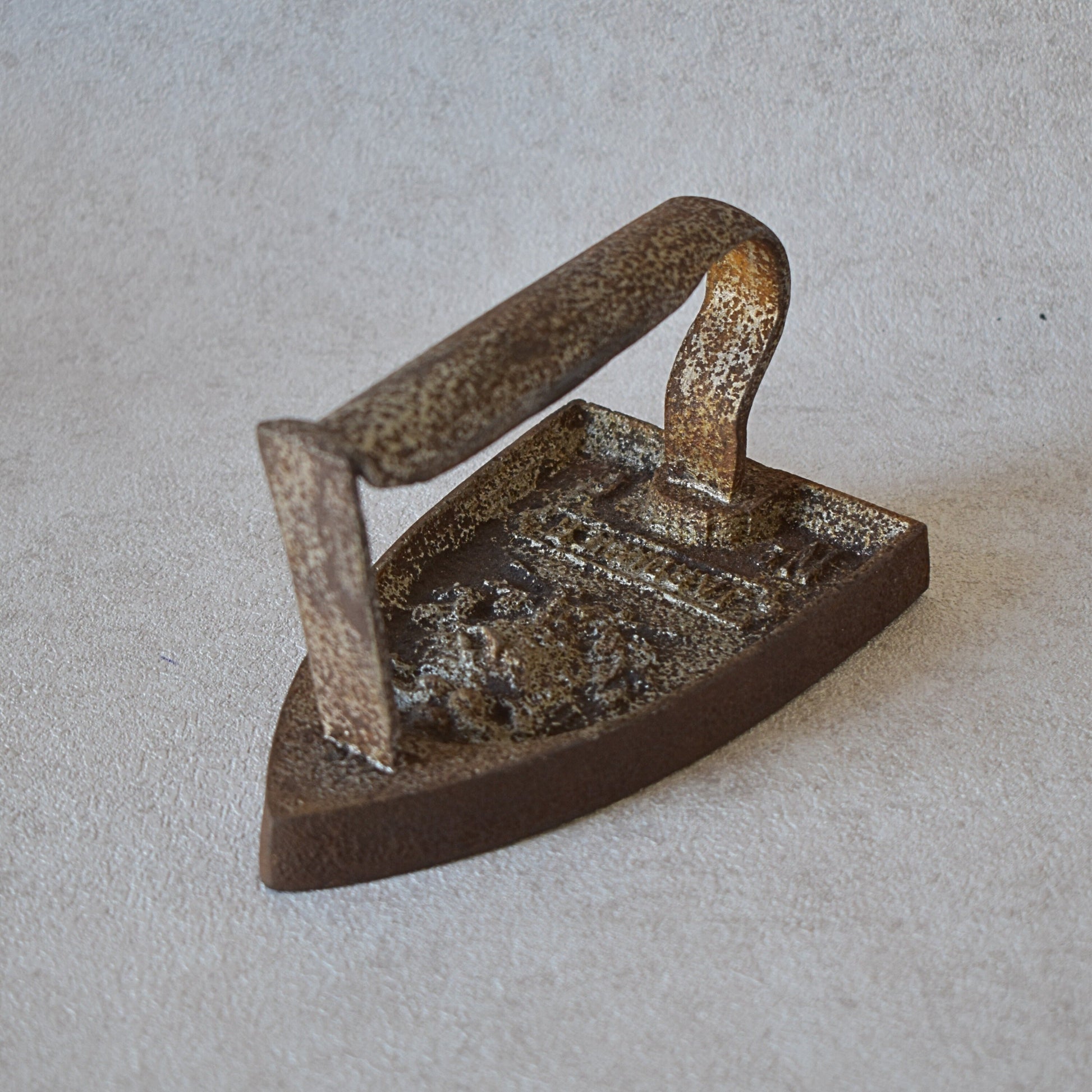 Antique 1900s Flat Metal Iron - Collector's Item