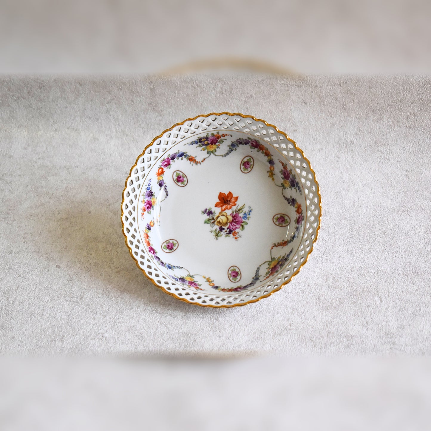 Vintage Schumann Porcelain Bowl – Reticulated Edge 1930s-1940s