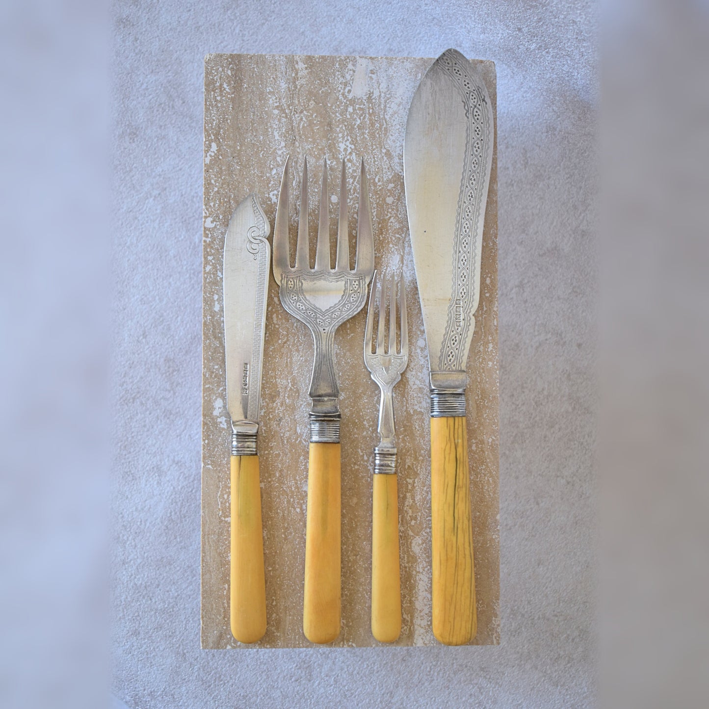 Antique English Cutlery Set of 14 pieces, 1829–1867