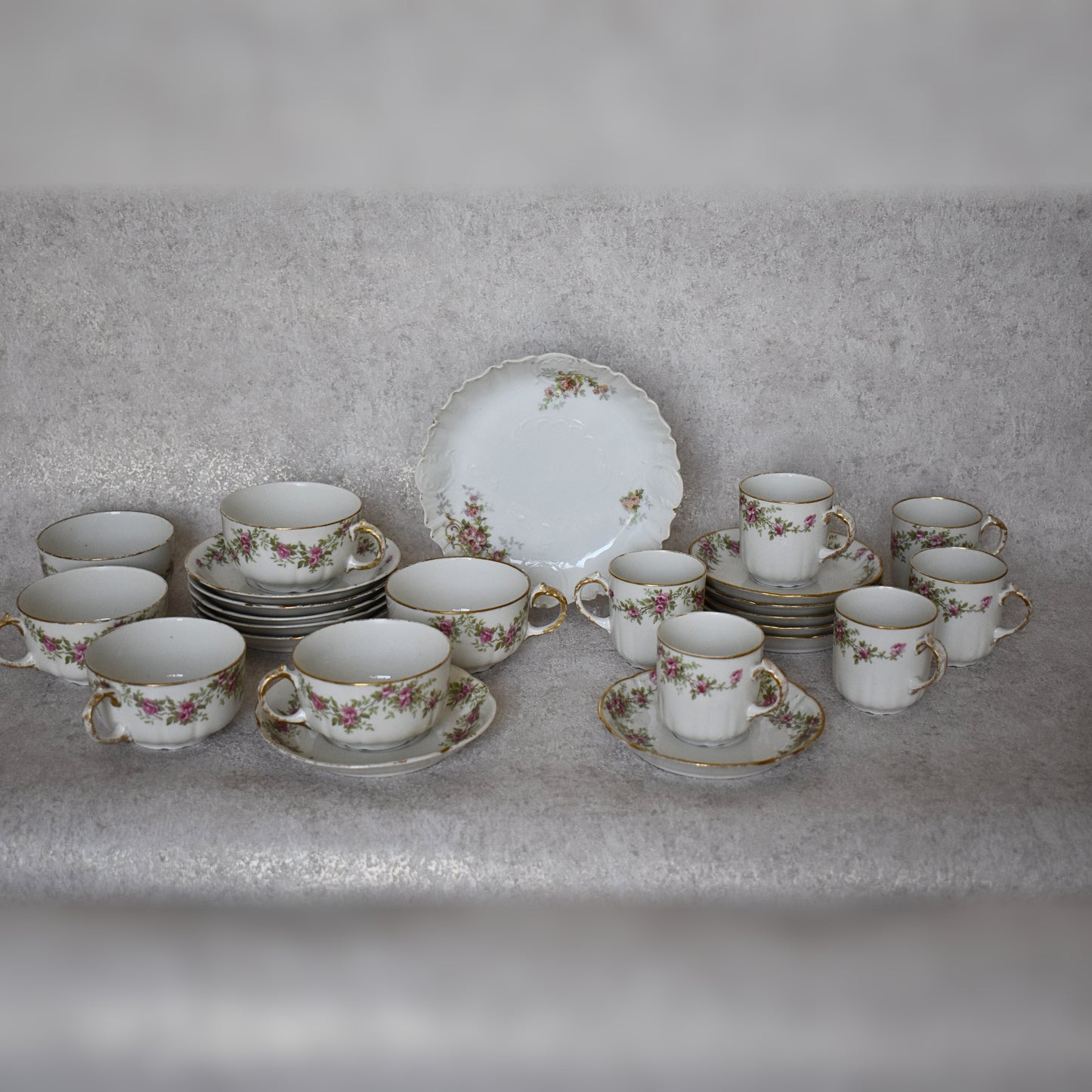 Limoges Porcelain Tea and Coffee Set – France, 1900–1920
