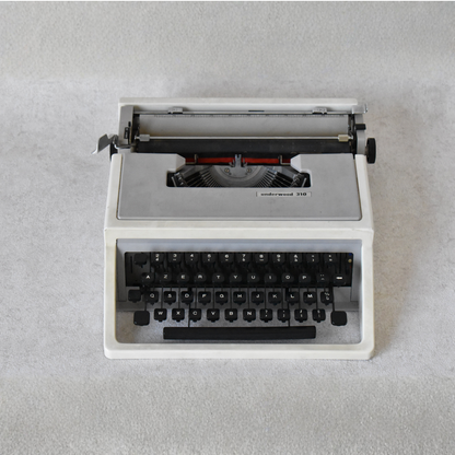 Underwood 310 Portable Typewriter, 1970s
